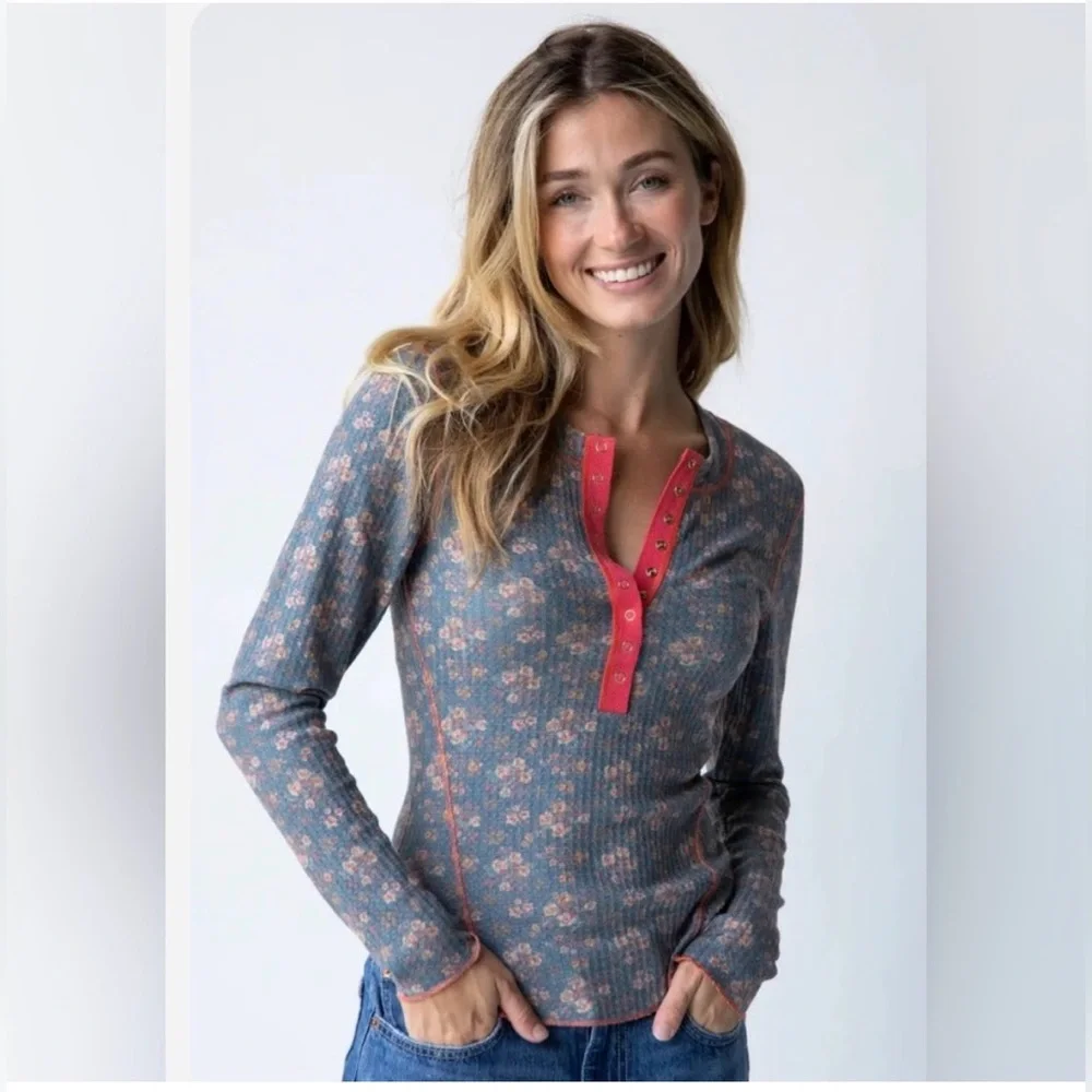 New Natural Life Reagan Thermal Henley ~ Slate Floral Blooms - Picture 1 of 8